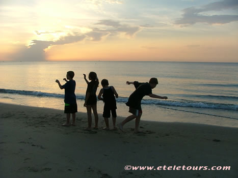 children playing at sunrise in Boynton Beach, FL